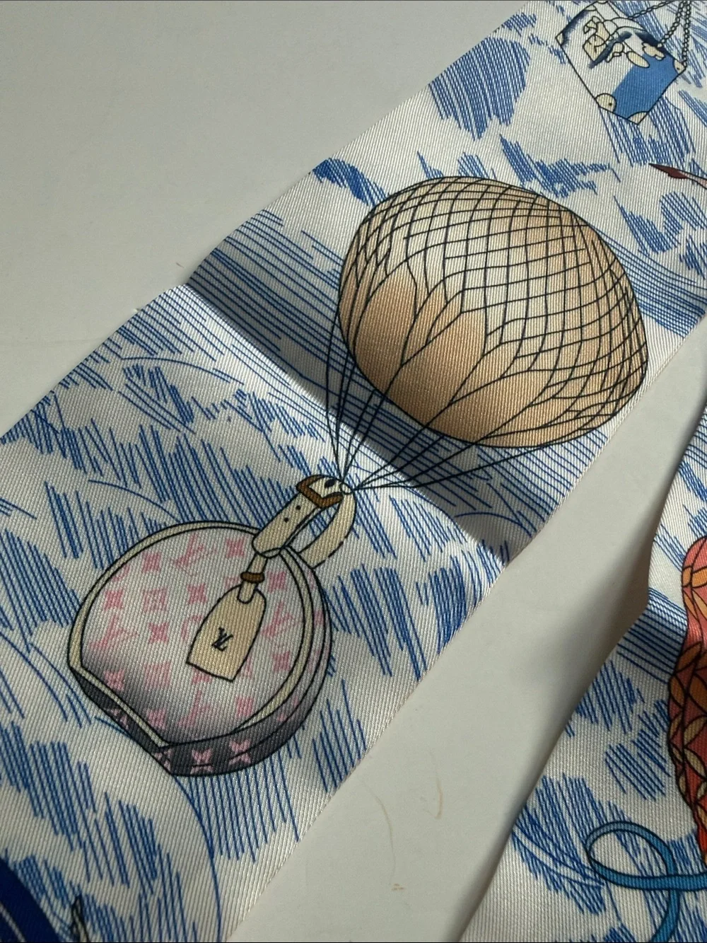 unbranded silk accessory